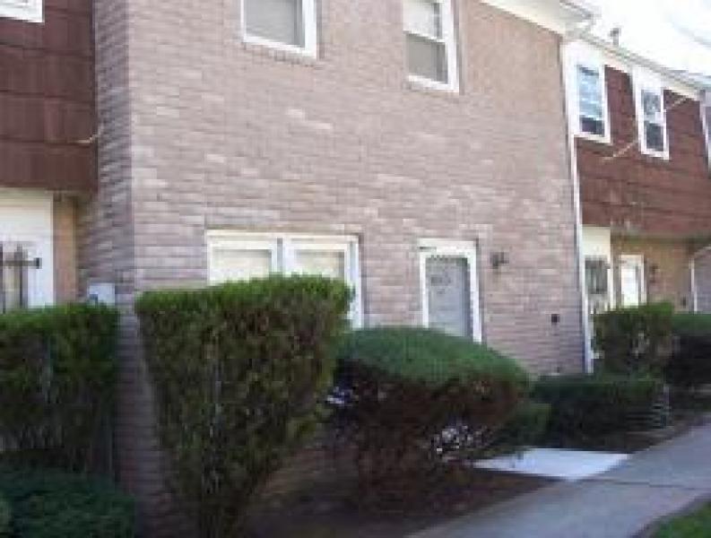 Plainfield Co-op Condo Townhouse