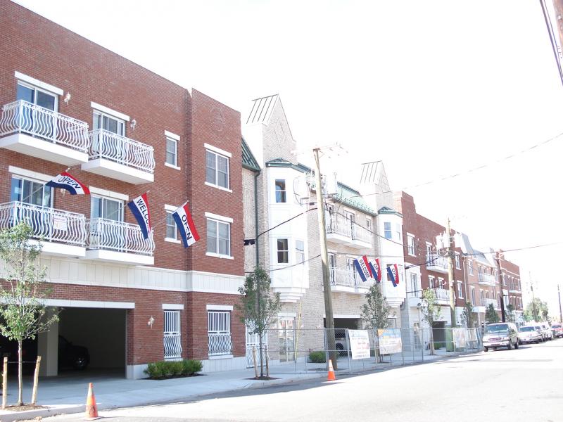 Newark Co-op Condo Townhouse
