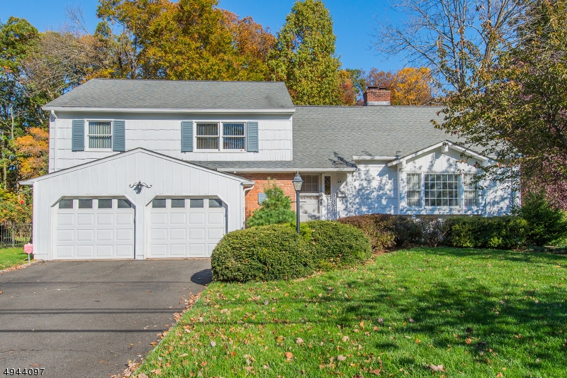 44 Browning Road A Luxury Home For Sale In Millburn Essex County