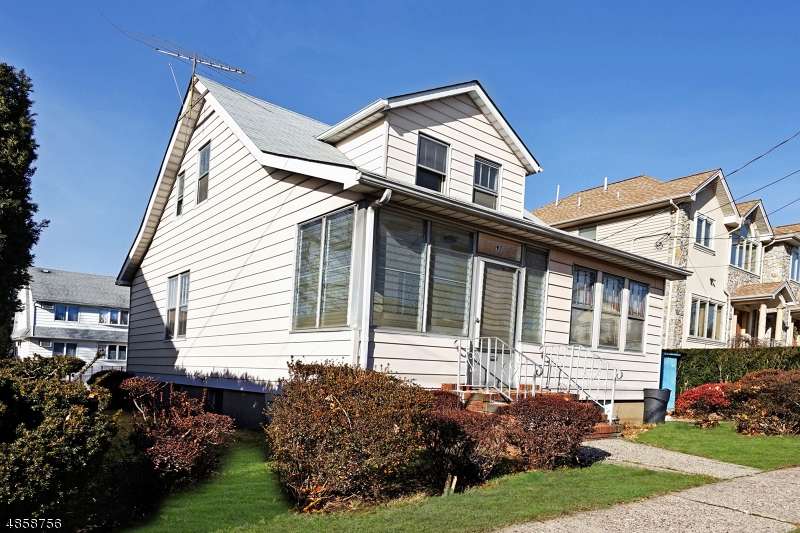 Single Family Home For Rent At 92 Wesley St 92 Wesley St Clifton New Jersey Single Family Home For Rent At 92 Wesley St 92 Wesley St Clifton New Jersey