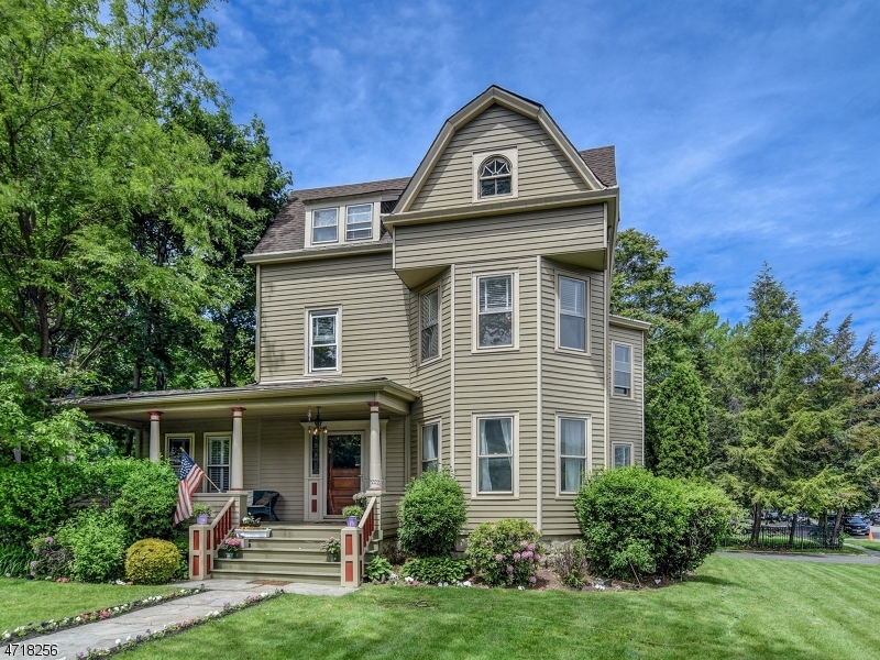 glen ridge mature singles Comparison of 14 clinton rd, glen ridge, nj 07028 with nearby homes: 22% more expensive larger lot 20 years older unknown cooling: unknown year built: 1910 property type: single family date updated: 09/03/2018 units: 1. glen ridge mature singles Comparison of 14 clinton rd, glen ridge, nj 07028 with nearby homes: 22% more expensive larger lot 20 years older unknown cooling: unknown year built: 1910 property type: single family date updated: 09/03/2018 units: 1.