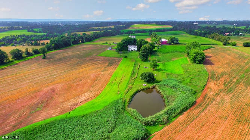 156 Cider Mill Road A Luxury Home For Sale In East Amwell