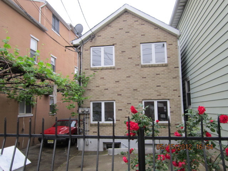 121 Johnson St Newark City, NJ