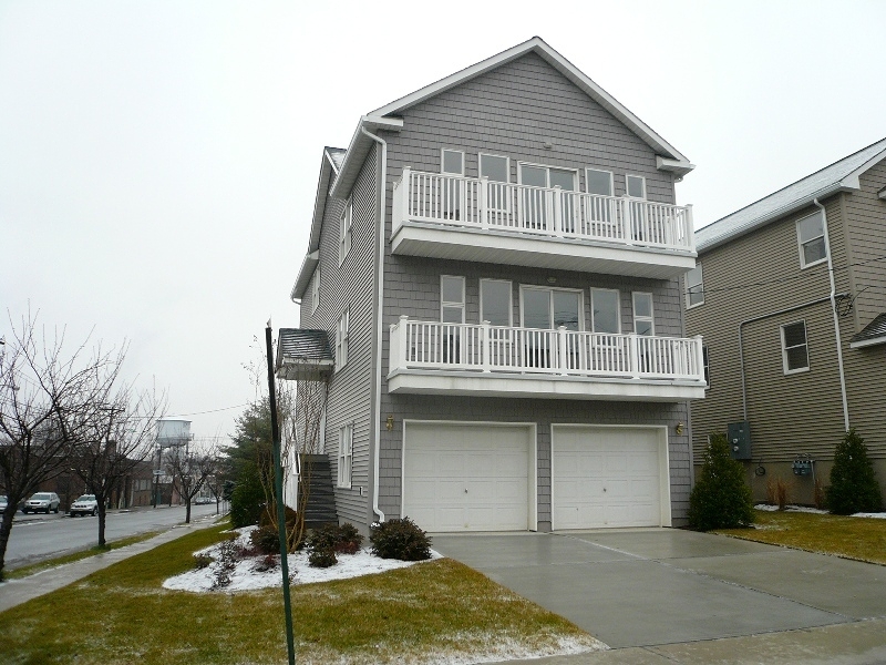 58 Academy St