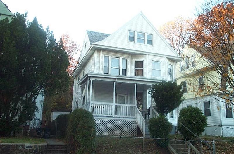 77 Watson Ave