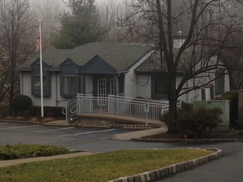 39 Overlook Dr