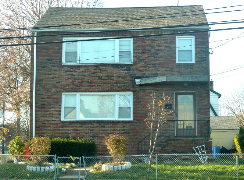 58 Grove St Bloomfield Twp., NJ
