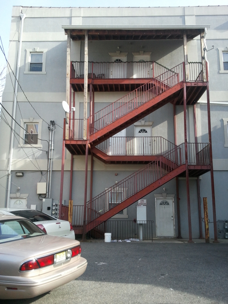 107-109 E 107-109 St E17...