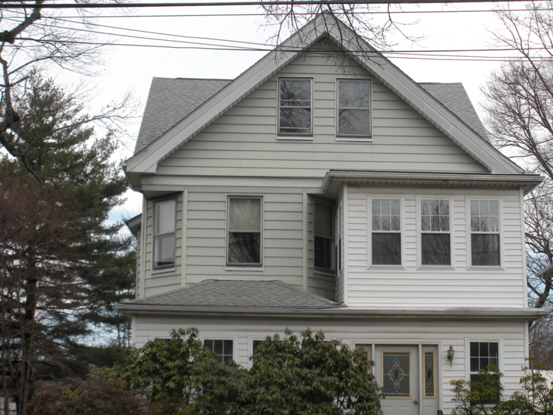 32 Montclair Ave
