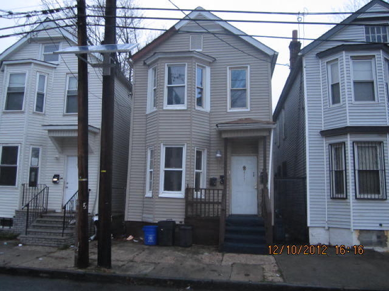 417 S 16th St Newark City, NJ