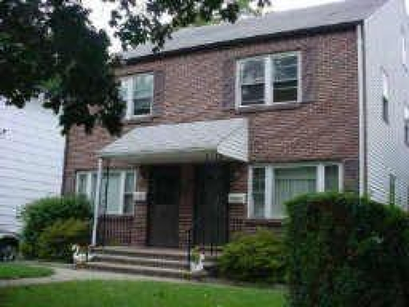 209 Academy St