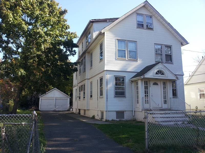 256 Orange Ave