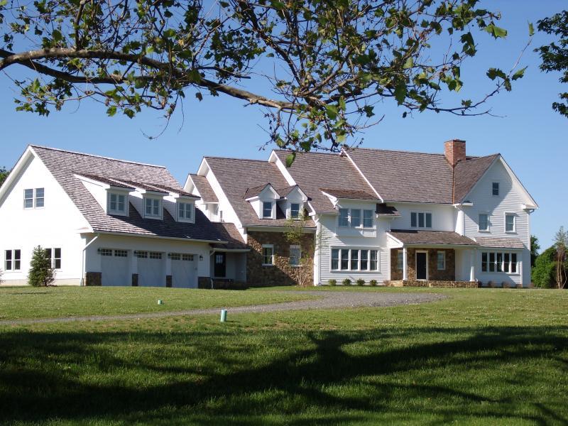 Single Family Home for Sale, ListingId:17809150, location: 79 BLACK RIVER RD Washington Township 07675
