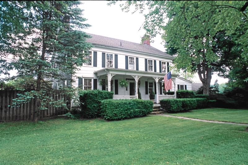 Single Family Home for Sale, ListingId:17001080, location: 461 W MILL RD Washington Township 07675