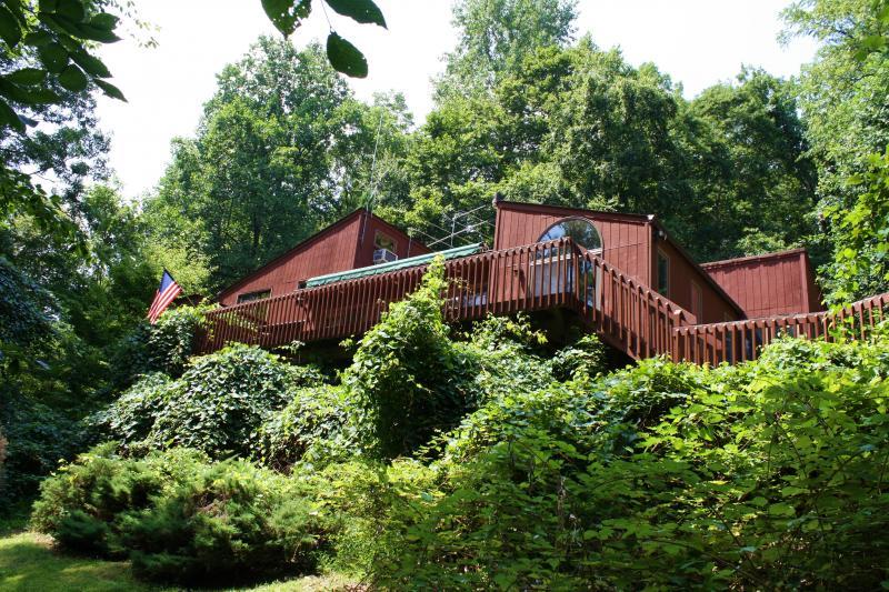 Single Family Home for Sale, ListingId:17372098, location: 11 SERPENTINE DR Union 07083