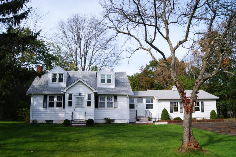 Single Family Home for Sale, ListingId:17878087, location: 115 BARBERTOWN BREEZE Frenchtown 08825