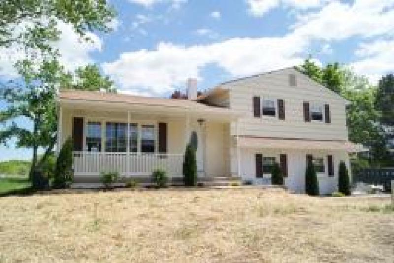 Single Family Home for Sale, ListingId:17739741, location: Frenchtown 08825