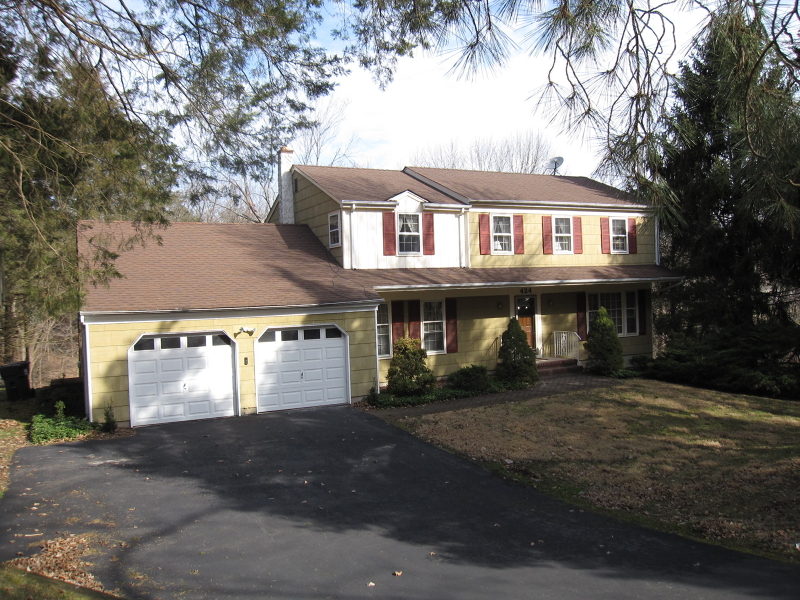 Single Family Home for Sale, ListingId:18168704, location: 424 CENTURY LN Branchburg 08876