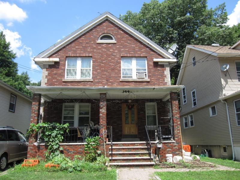 Single Family Home for Sale, ListingId:17202666, location: 344 W 5TH AVE Roselle 07203