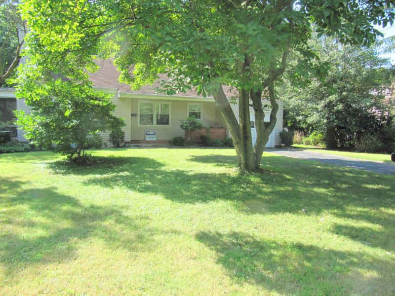 Single Family Home for Sale, ListingId:17212279, location: 189 GREENBROOK RD 1 Green Brook 08812