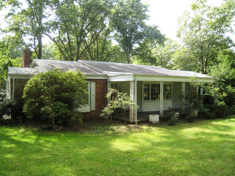 Single Family Home for Sale, ListingId:17510357, location: 563 Foothill Road Bridgewater 08807