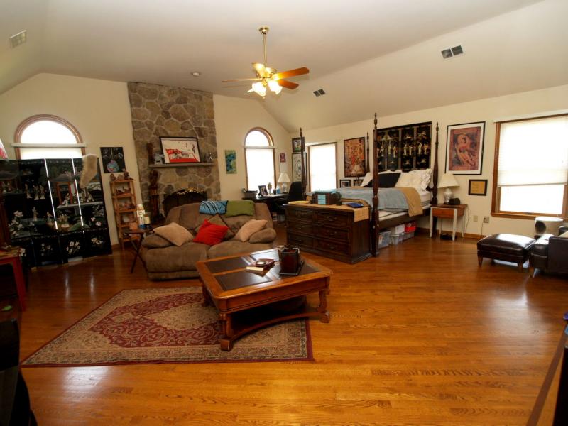 Viewing Image 16