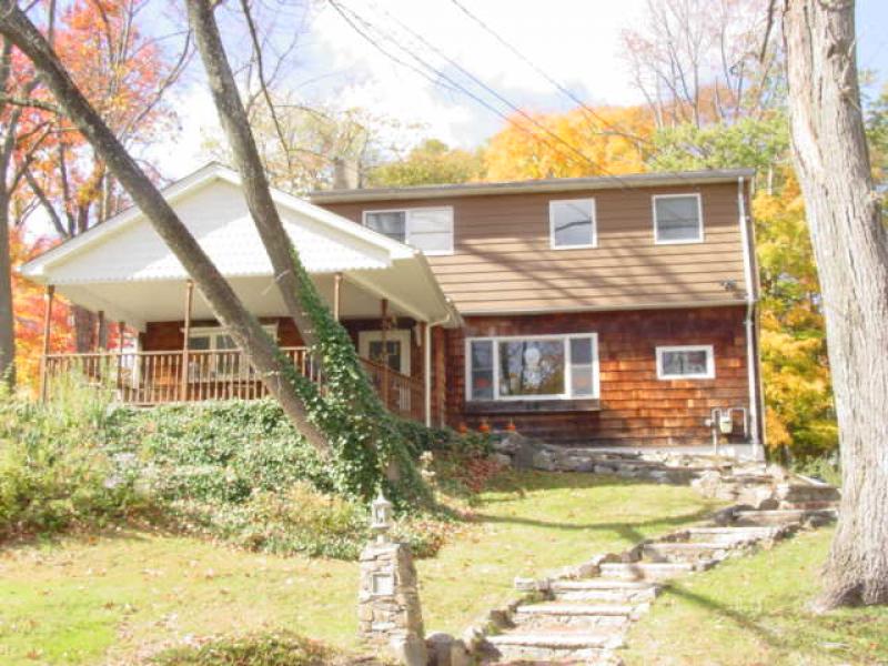 Single Family Home for Sale, ListingId:17809155, location: 28 OSAGE DR West Milford 07480