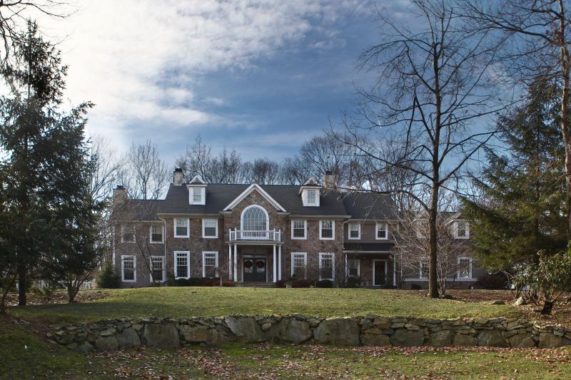 Real Estate for Sale, ListingId:17839858, location: 6 CEDAR LN Mendham 07945