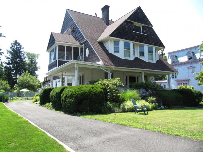 Single Family Home for Sale, ListingId:17861104, location: 51 WILLOW AVE Plainfield 07060