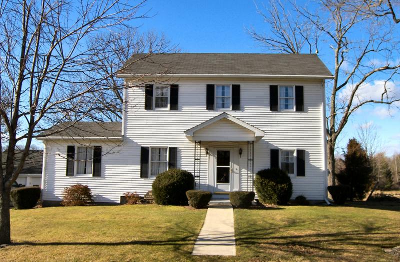 Single Family Home for Sale, ListingId:17931666, location: Columbia 07832