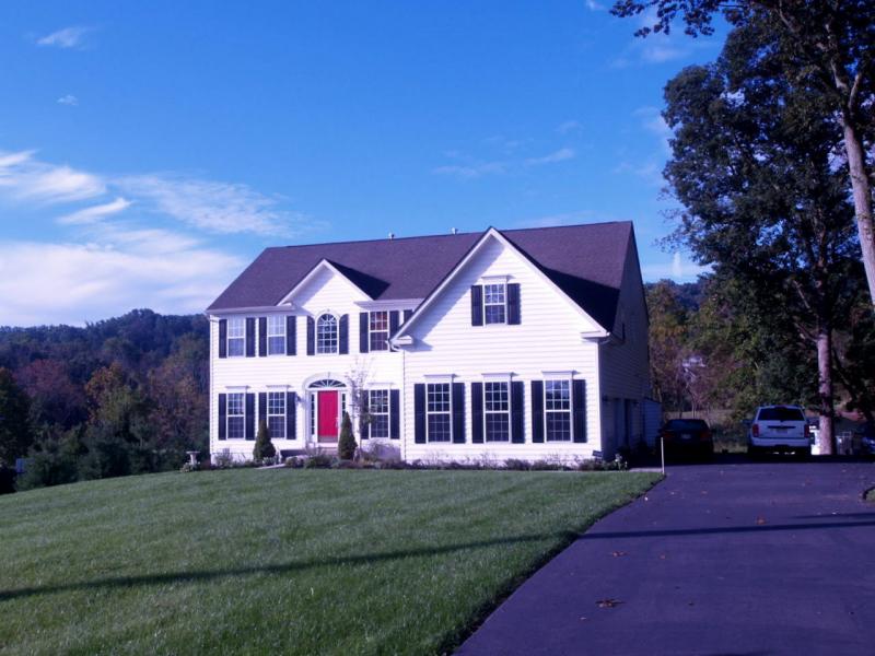 Single Family Home for Sale, ListingId:17329489, location: 20 ROLINS MILL RD Raritan 08869