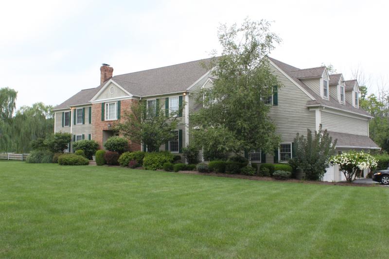 Single Family Home for Sale, ListingId:17202668, location: 1233 CALIFON COKESBURY RD Lebanon 08833