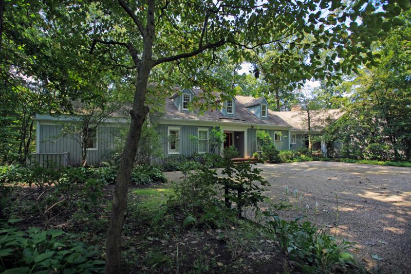 Single Family Home for Sale, ListingId:17346408, location: Bedminster 07921