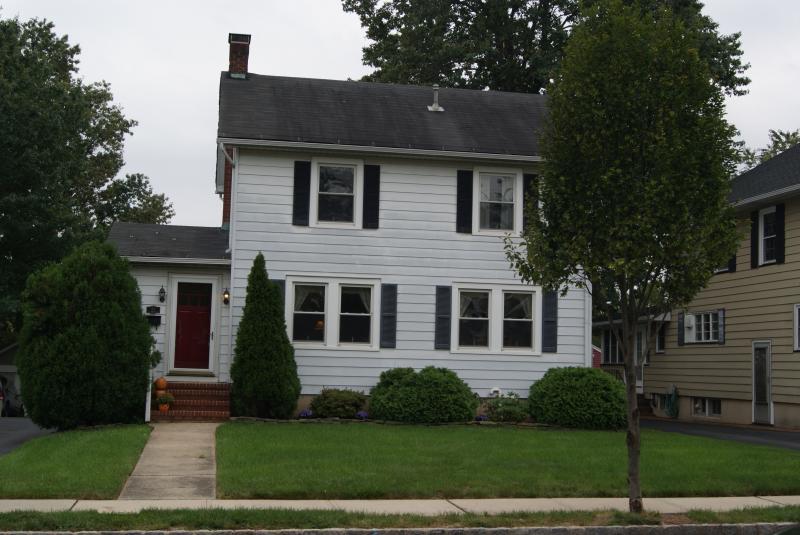 Single Family Home for Sale, ListingId:17356891, location: Somerville 08876