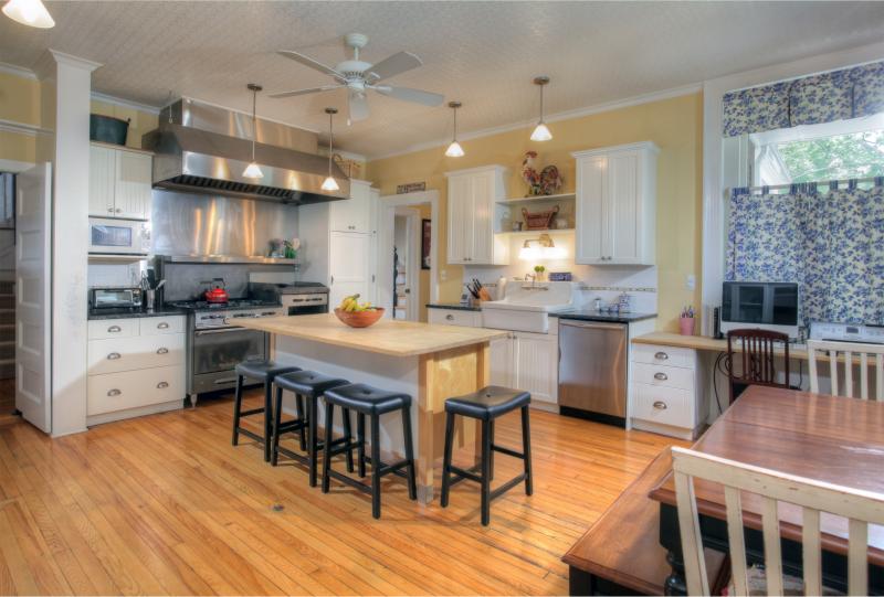 Viewing Image 9