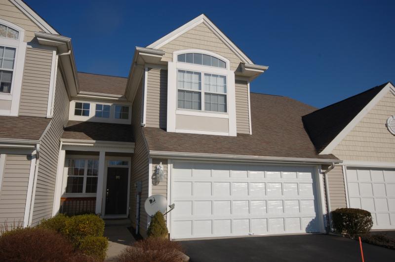Single Family Home for Sale, ListingId:17889199, location: 915 BARN OWL WAY Stewartsville 08886