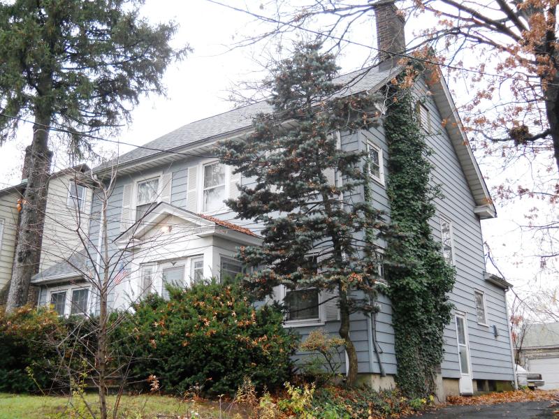 Single Family Home for Sale, ListingId:17744268, location: 10 URSINO PL Elizabeth 07208