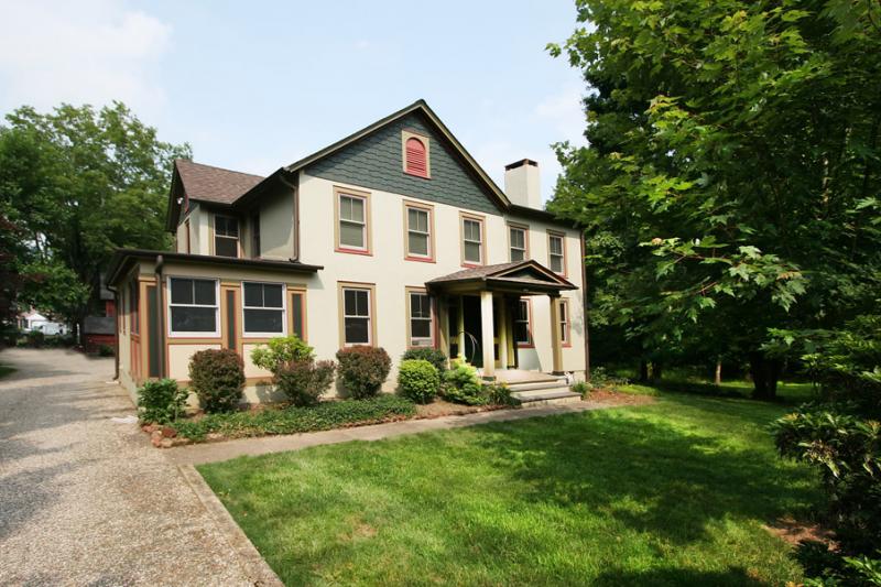 Single Family Home for Sale, ListingId:18011301, location: 284 S MAPLE AVE Basking Ridge 07920