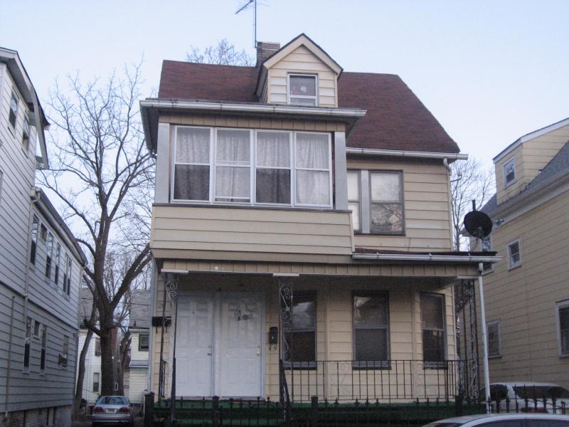 Multi Family for Sale, ListingId:17957932, location: 20 CRAWFORD ST Newark 07108