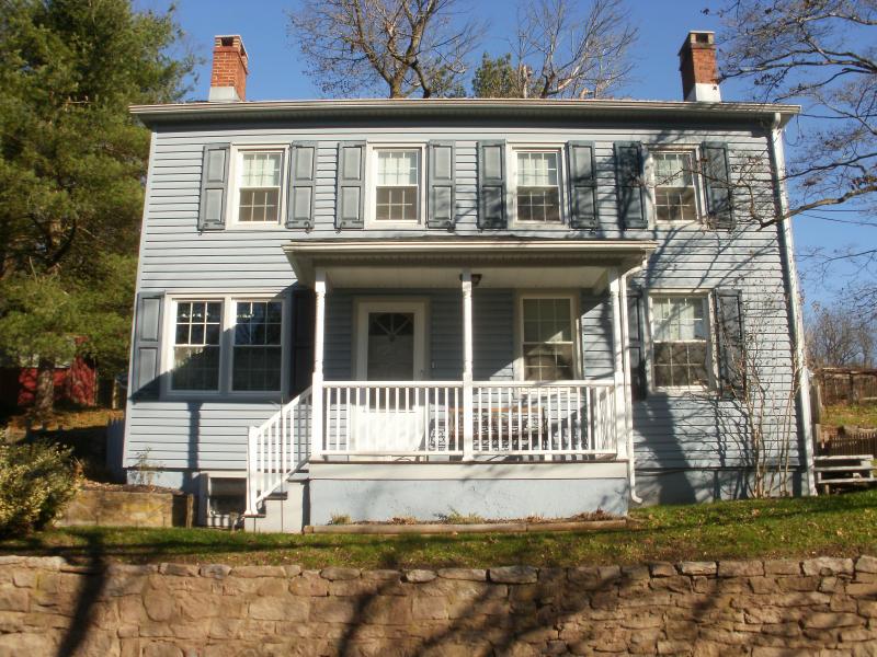 Single Family Home for Sale, ListingId:18471770, location: 59 S MAIN ST Stockton 08559