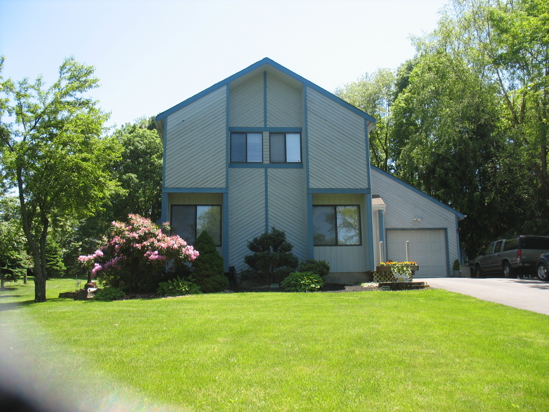 Single Family Home for Sale, ListingId:18245947, location: 25 Blossom Rd Hampton 08827