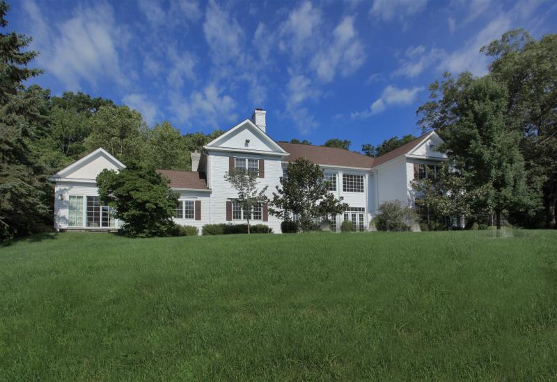 Real Estate for Sale, ListingId:17324377, location: Mendham 07945