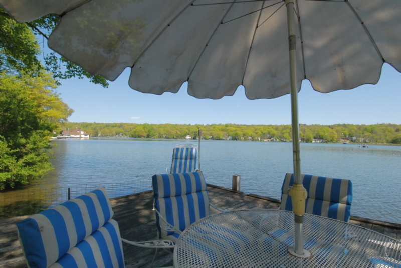 Single Family Home for Sale, ListingId:17981850, location: 22 LAKE DR West Wayne 07470