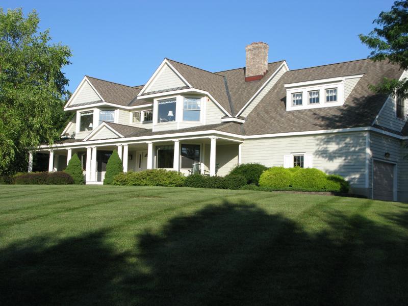 Single Family Home for Sale, ListingId:16855128, location: 15 AIRPORT RD Pittstown 08867