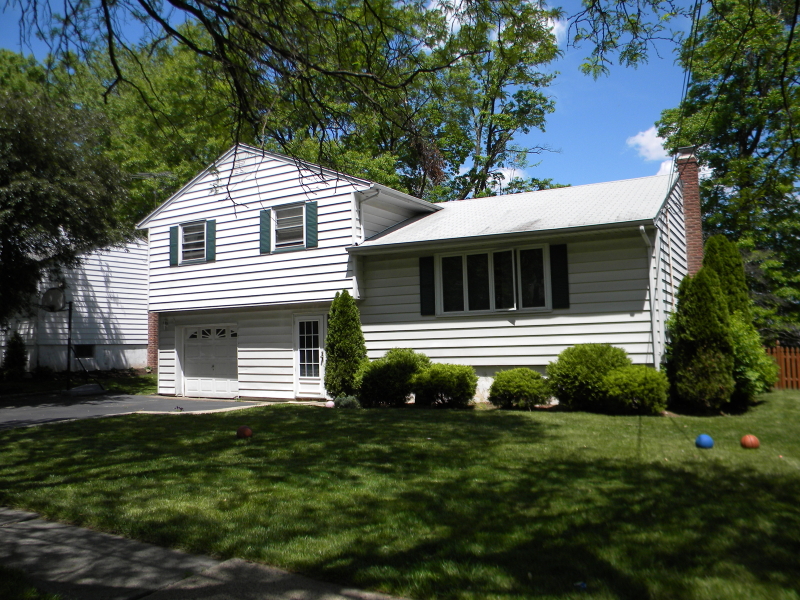Single Family Home for Sale, ListingId:19223118, location: 40 Ann Street Verona 07044