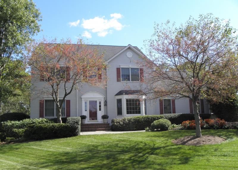 Single Family Home for Sale, ListingId:17549293, location: 410 GREENS RIDGE RD Greenwich 08323