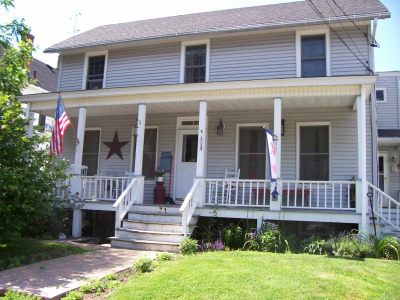 Single Family Home for Sale, ListingId:15247692, location: 71 MINE ST Flemington 08822