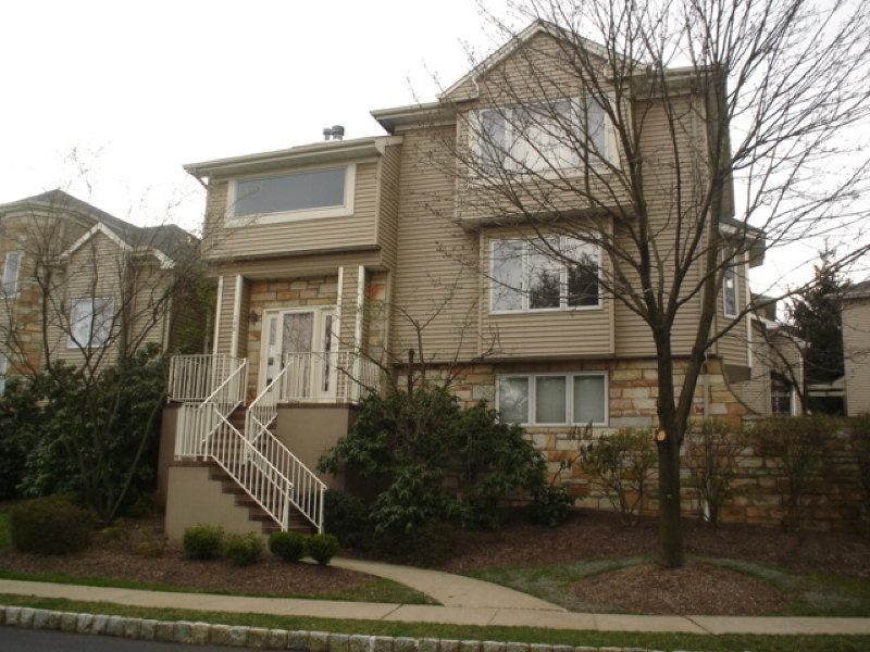 Single Family Home for Sale, ListingId:18648193, location: 120 Clarken Dr West Orange 07052