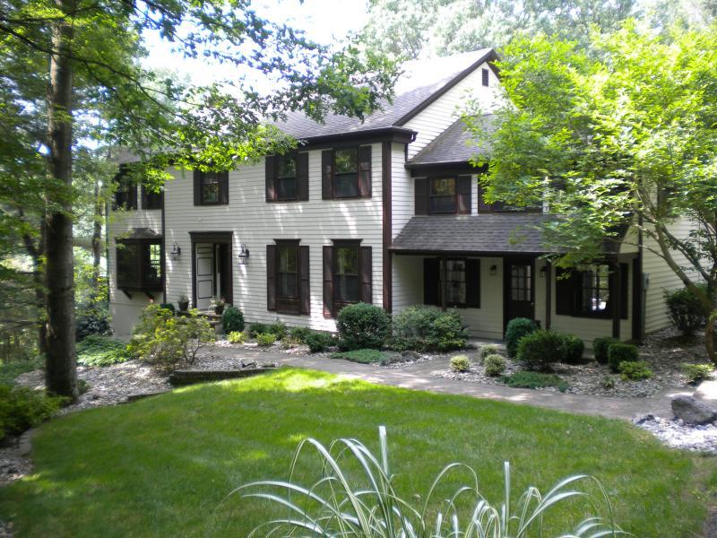 Real Estate for Sale, ListingId:17861092, location: 20 PAGE HILL RD Far Hills 07931