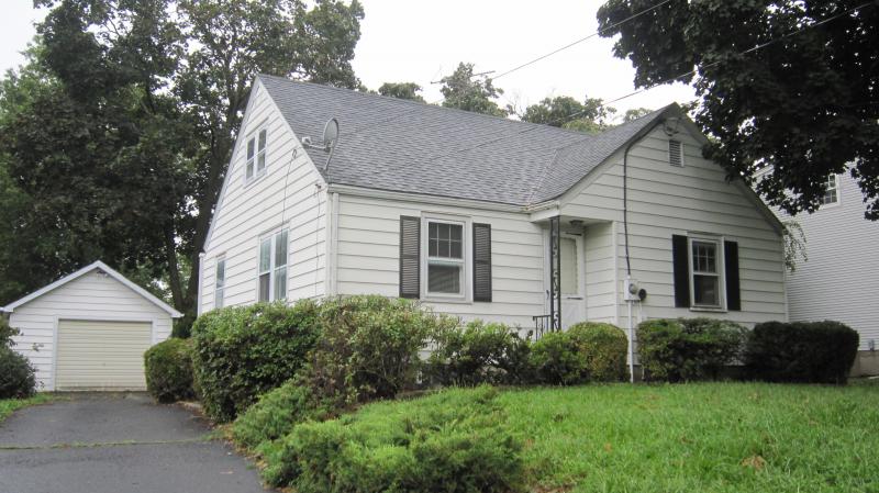 Single Family Home for Sale, ListingId:17960316, location: 84 DUVAL ST Bridgewater 08807